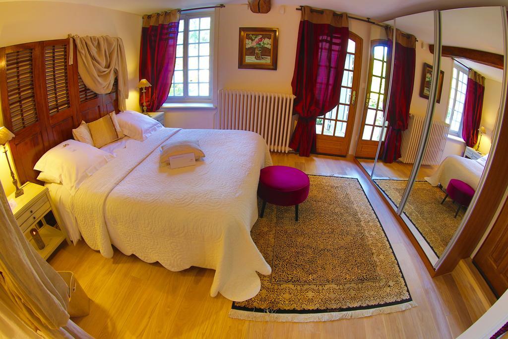Chambres D'Hotes La Bergerie De L'Aqueduc Houx Room photo