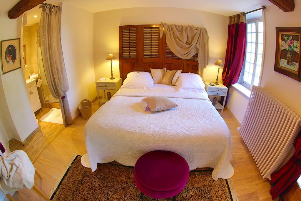 Chambres D'Hotes La Bergerie De L'Aqueduc Houx Room photo